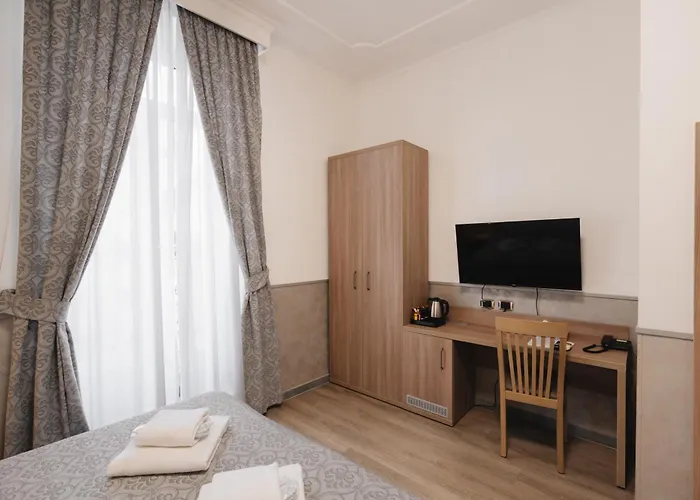 Centro Cavour Affittacamere 4*